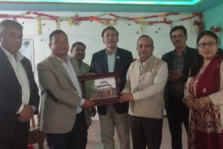 संगठन सुदृढीकरणका लागि गाउँ-गाउँमा केन्द्रित हुन प्रदेश सभापति पुनको निर्देशन